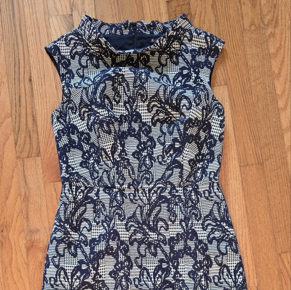 NWT Brooks Brothers Glen Floral Jacquard Sheath Dress Womens Size 4 Navy Blue